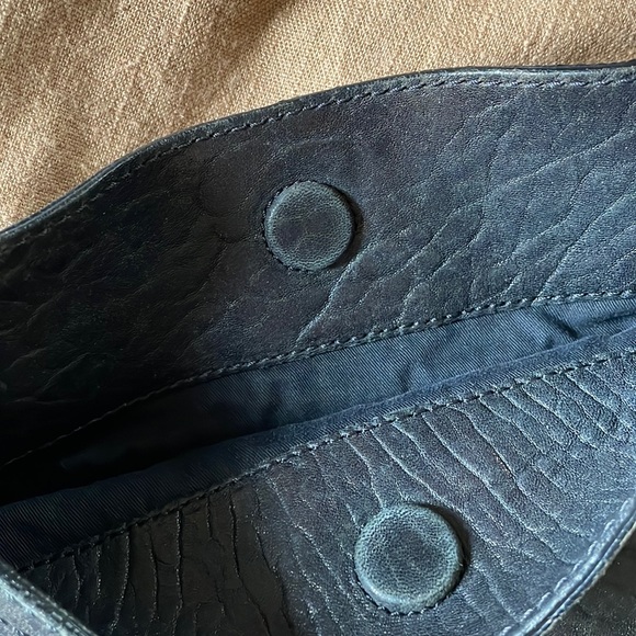 Givenchy genuine leather crossbody bag - Picture 15 of 16